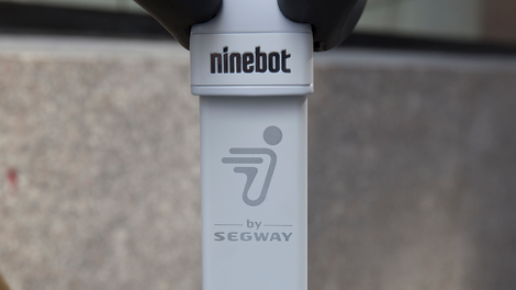 Illustration for article titled This Segway Scooter Is What the Hoverboard Should Have Been